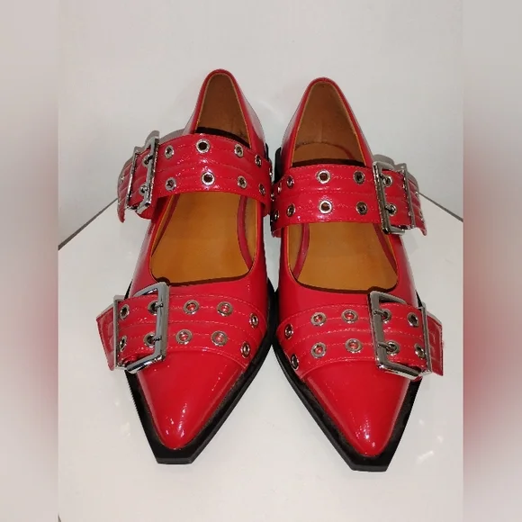 RED PATENT MARY JANE FLATS WITH GROMMETED BUCKLES - Picture 6 of 9